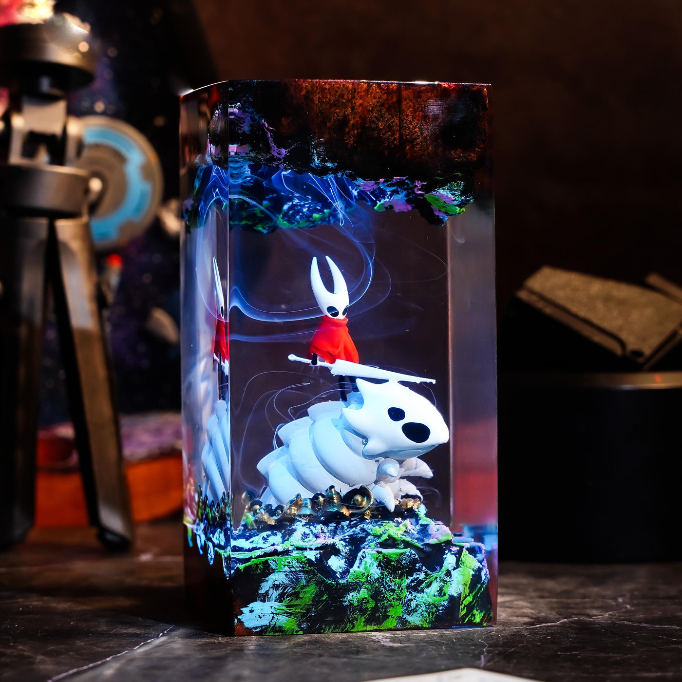 Silksong Hornet & Bell Beast Hollow Knight Resin Lamp