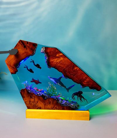 Ocean with Divers Resin Lamp