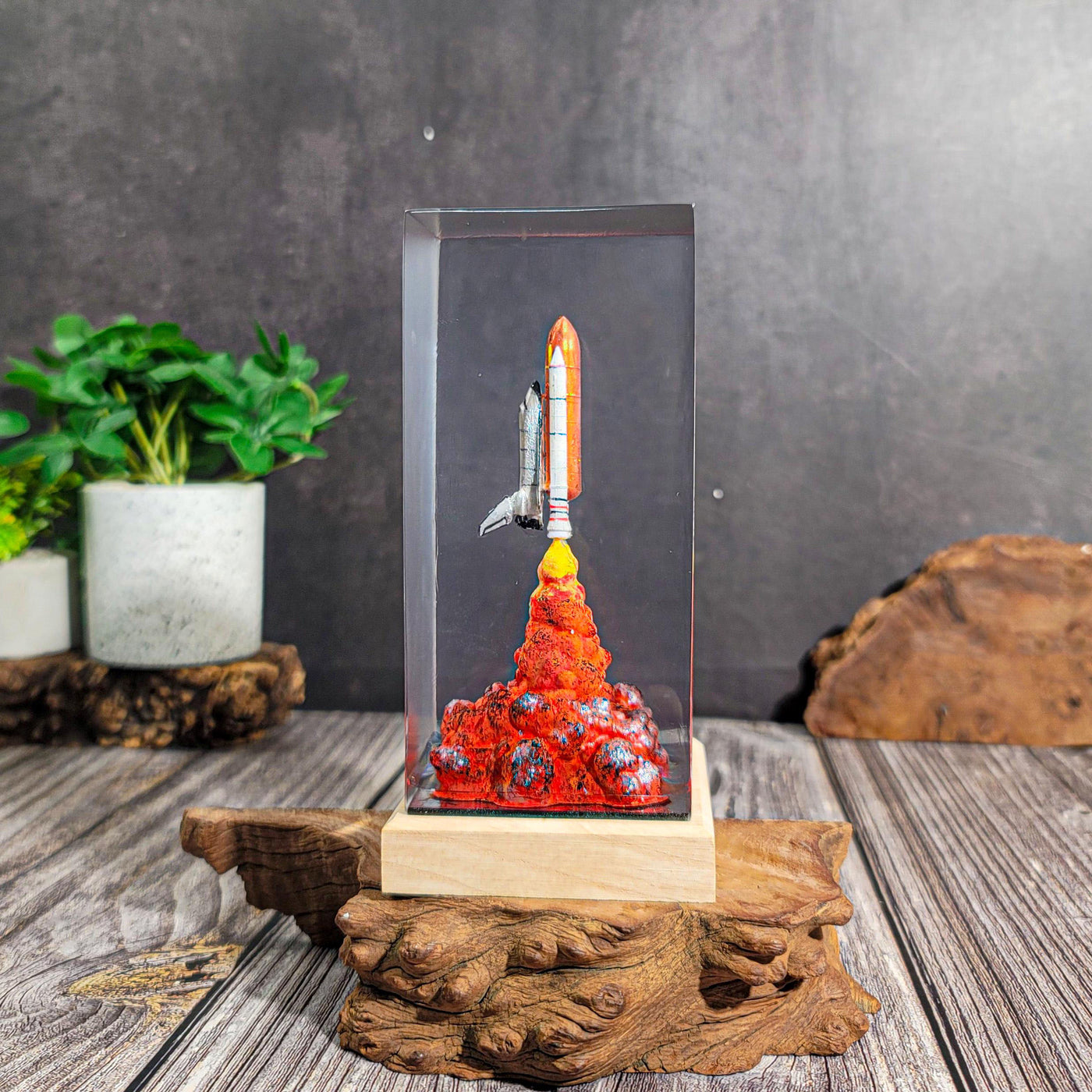 Rocket Launch Resin Lamp