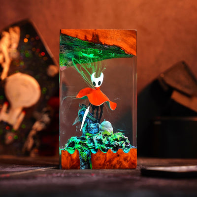 Silksong Hornet Hollow Knight Resin Lamp