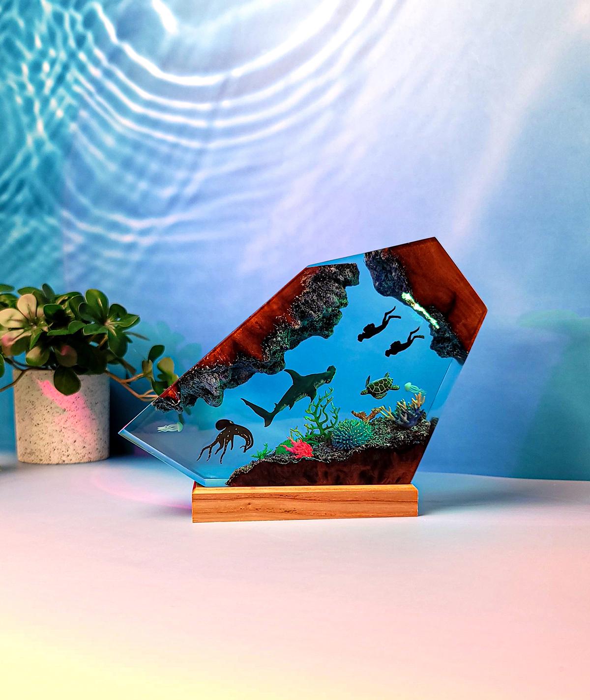 Ocean with Divers Resin Lamp