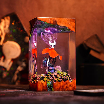 Silksong Hornet Hollow Knight Resin Lamp