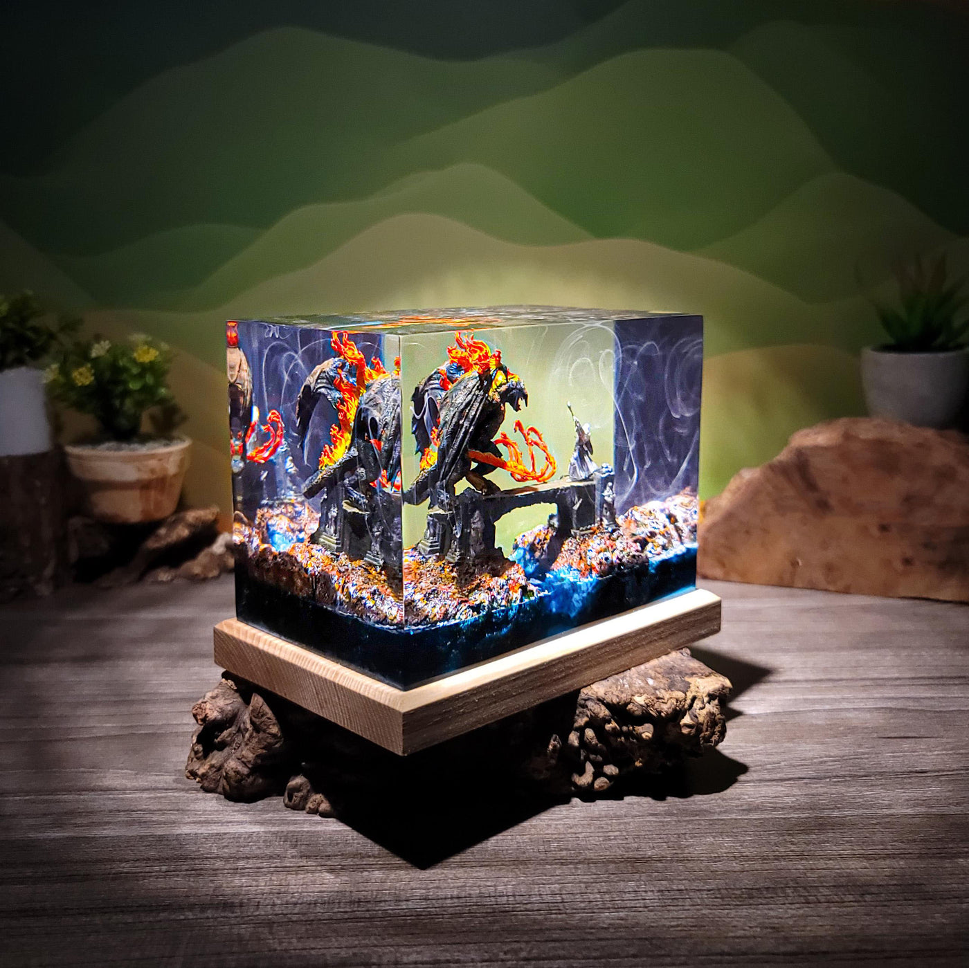 Bridge Battle Scene Lamp