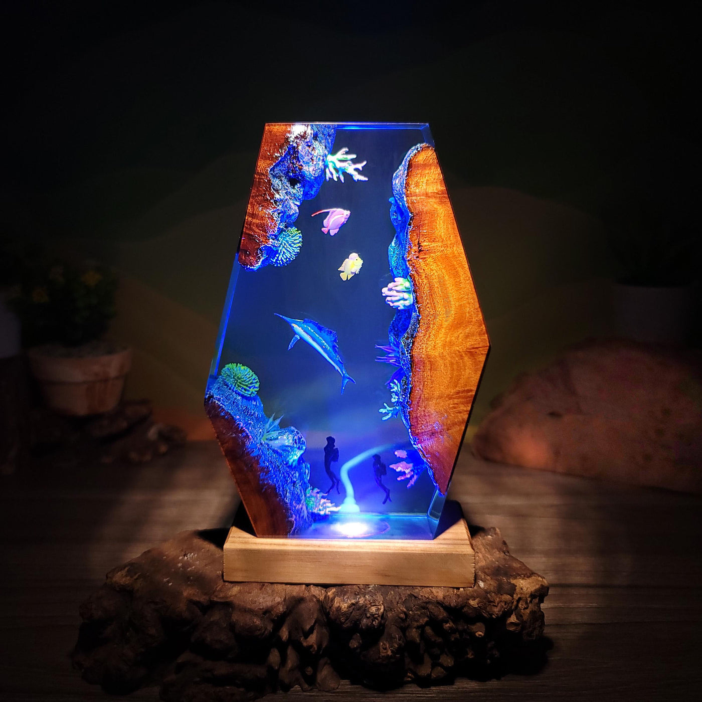 Ocean Resin Lamp