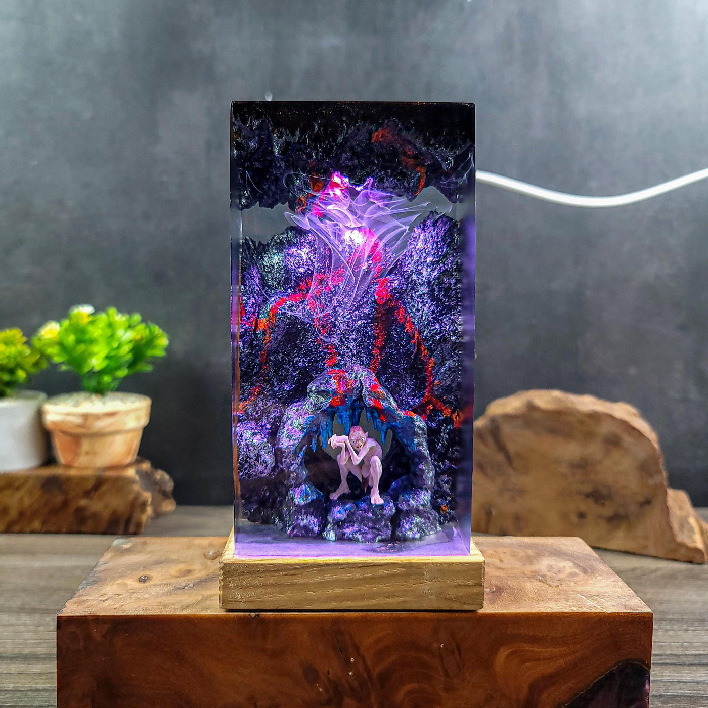 Gollum Resin Lamp