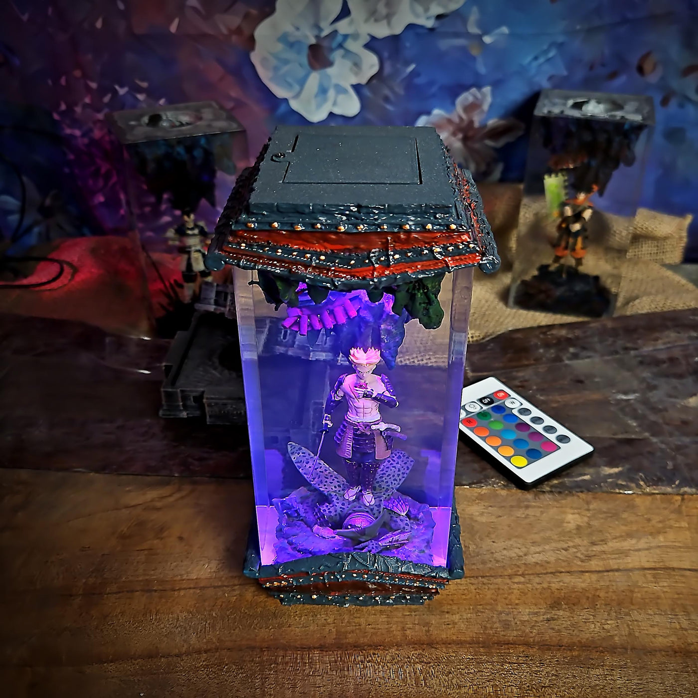 Trunk Shogun resin lamp