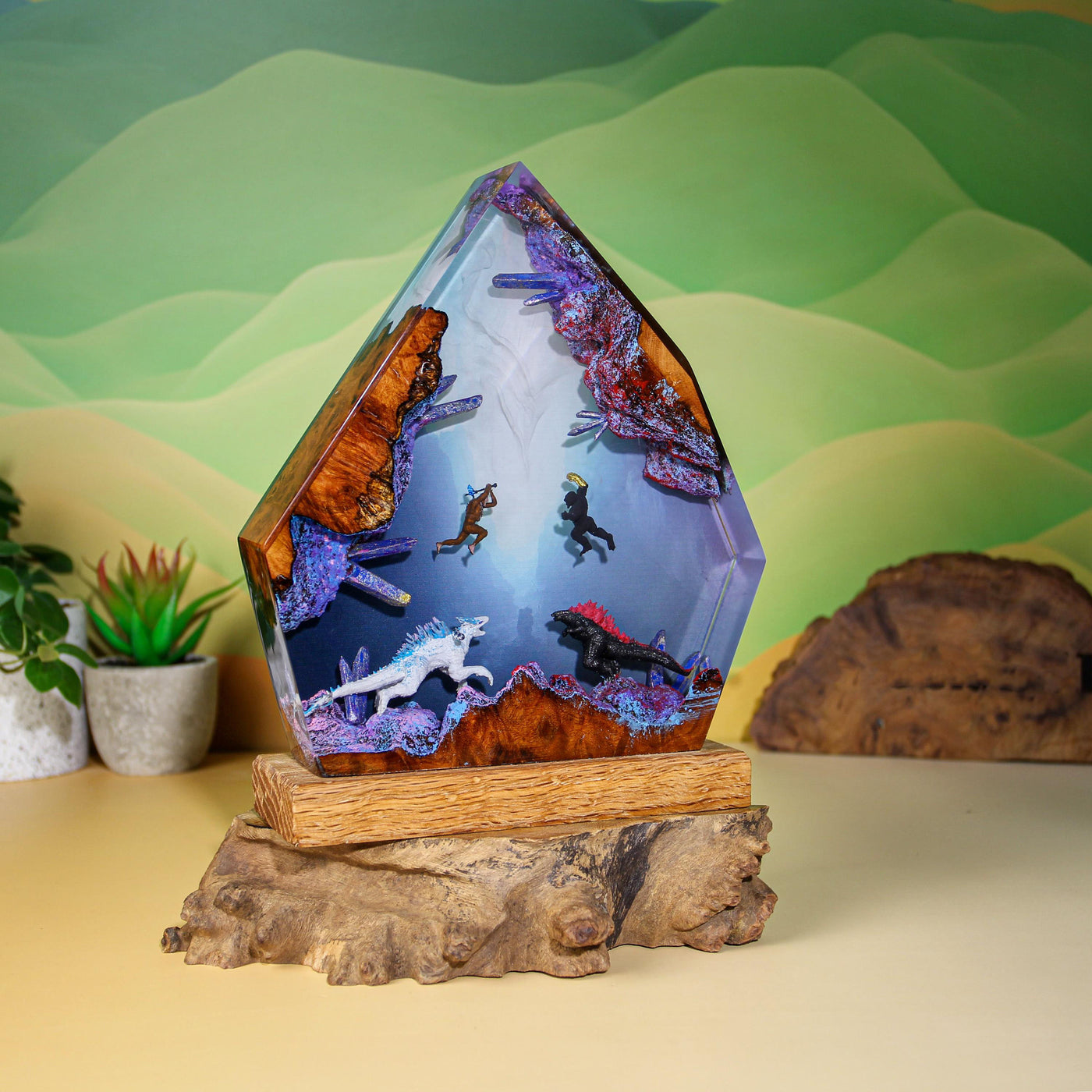 Kong vs Skar King Resin Lamp