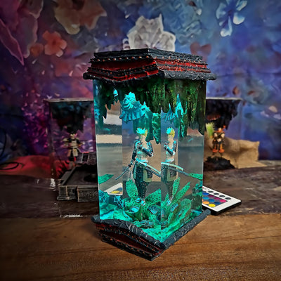 Trunk Shogun resin lamp