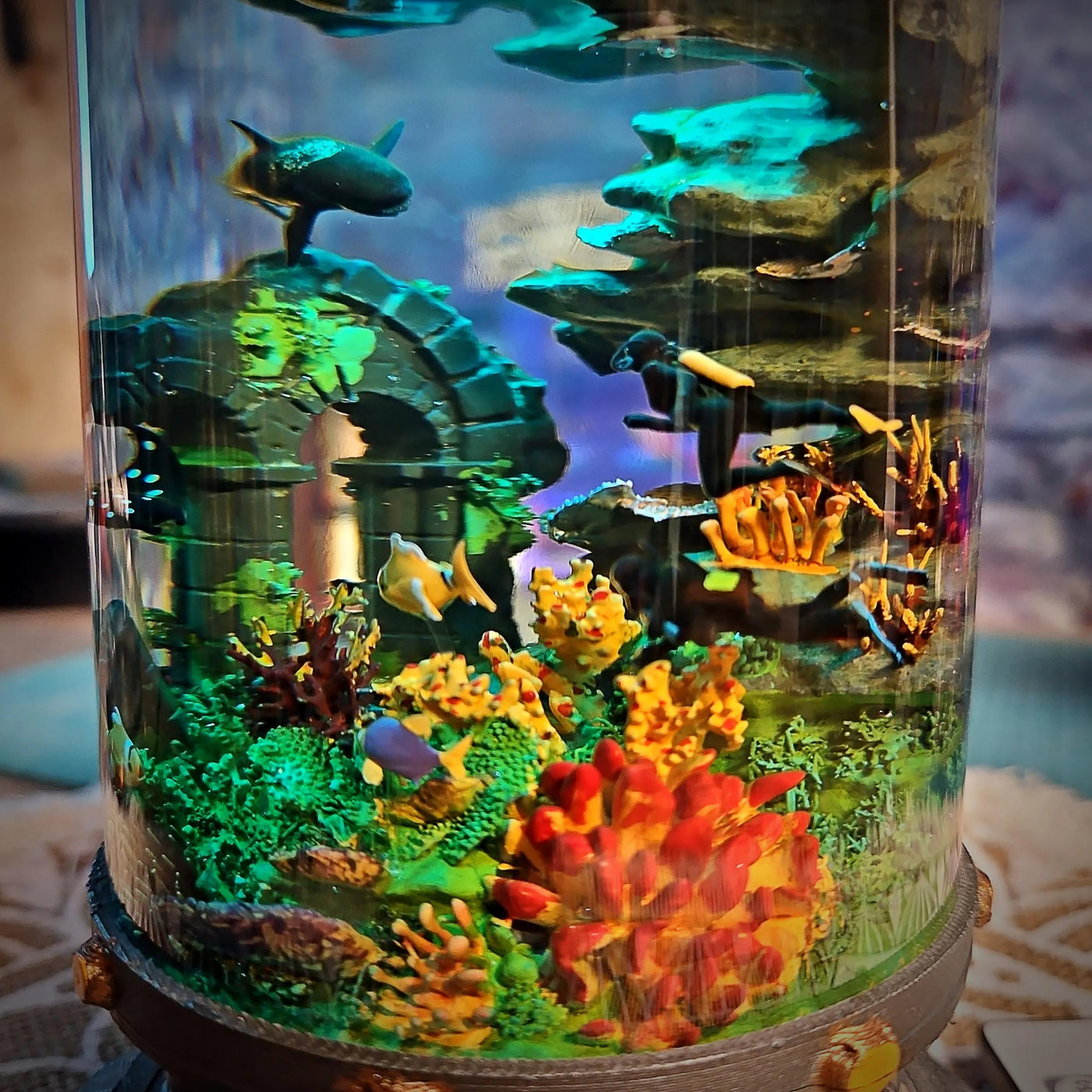 Shipwreck Ocean Diorama Resin Lamp