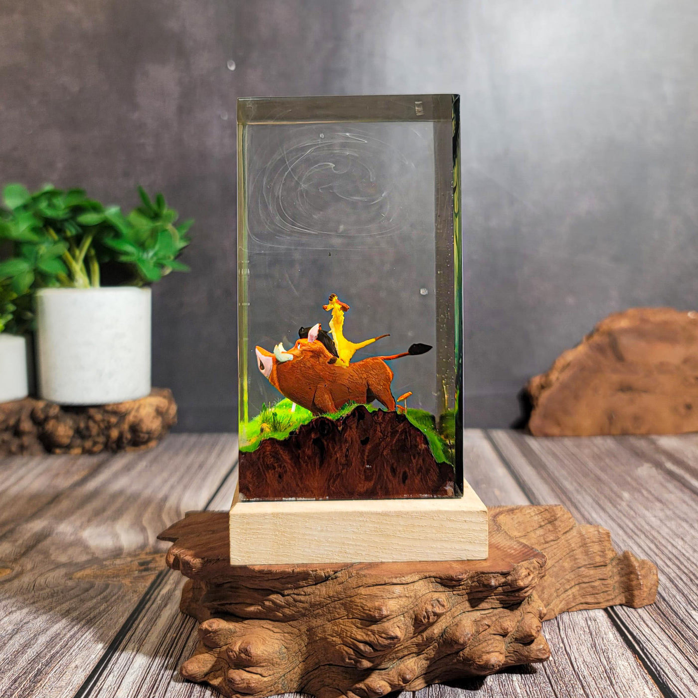 Jungle Animal Duo Resin Lamp