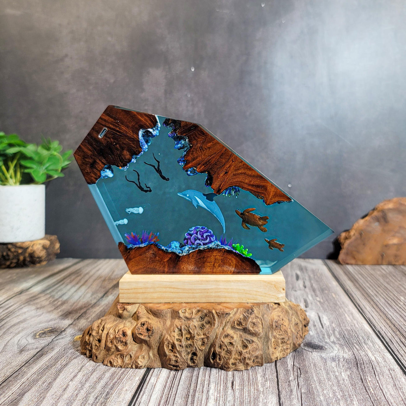 Ocean Dolphin Epoxy Lamp