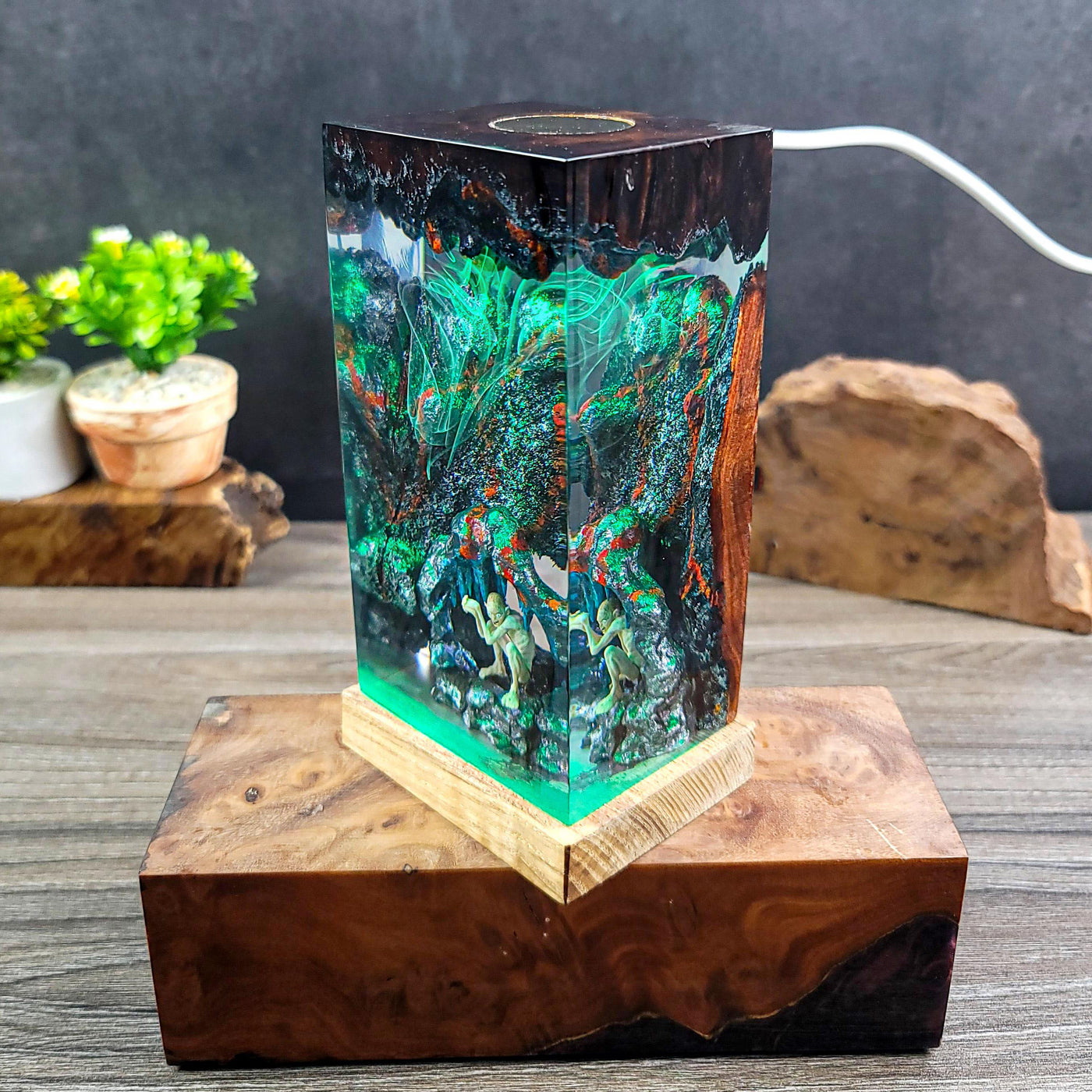 Gollum Resin Lamp