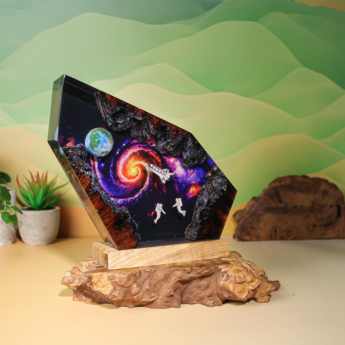 Astronauts Space Galaxy Scene Resin Lamp