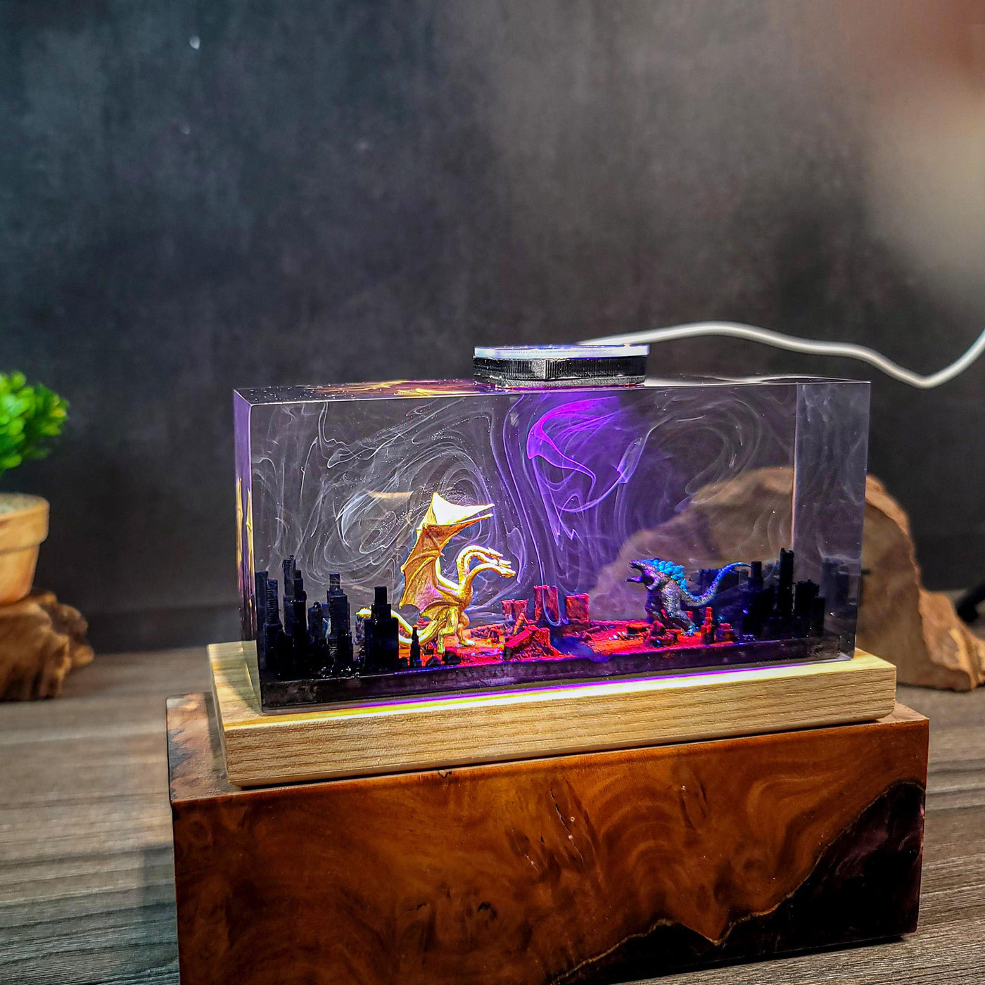 Godzilla vs. King Ghidorah Resin Lamp