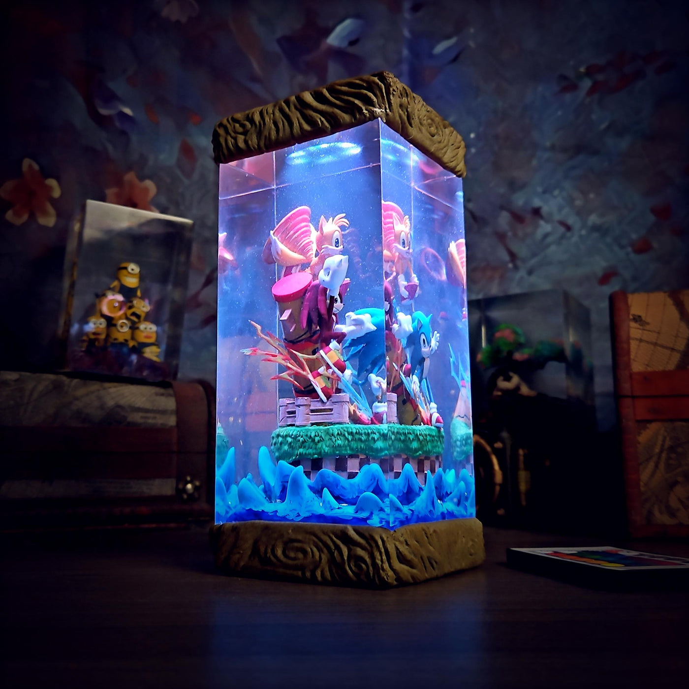 Sonic Resin Lamp