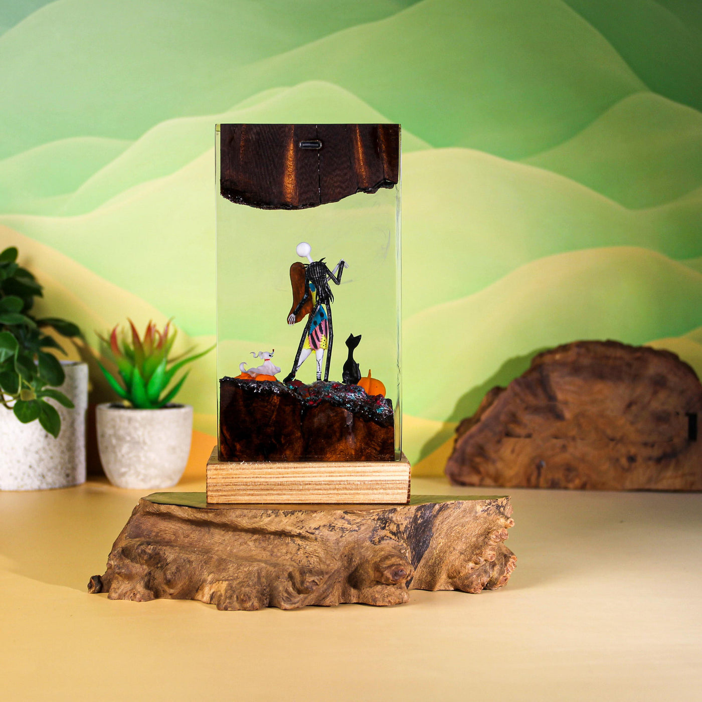 Halloween Skeleton Couple Resin Lamp