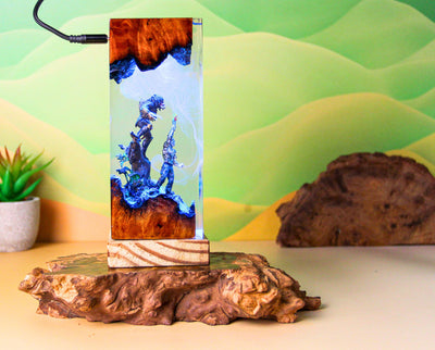 Predator Space Monster Resin Lamp