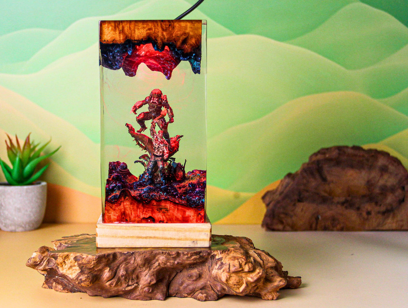 Predator Space Monster Resin Lamp