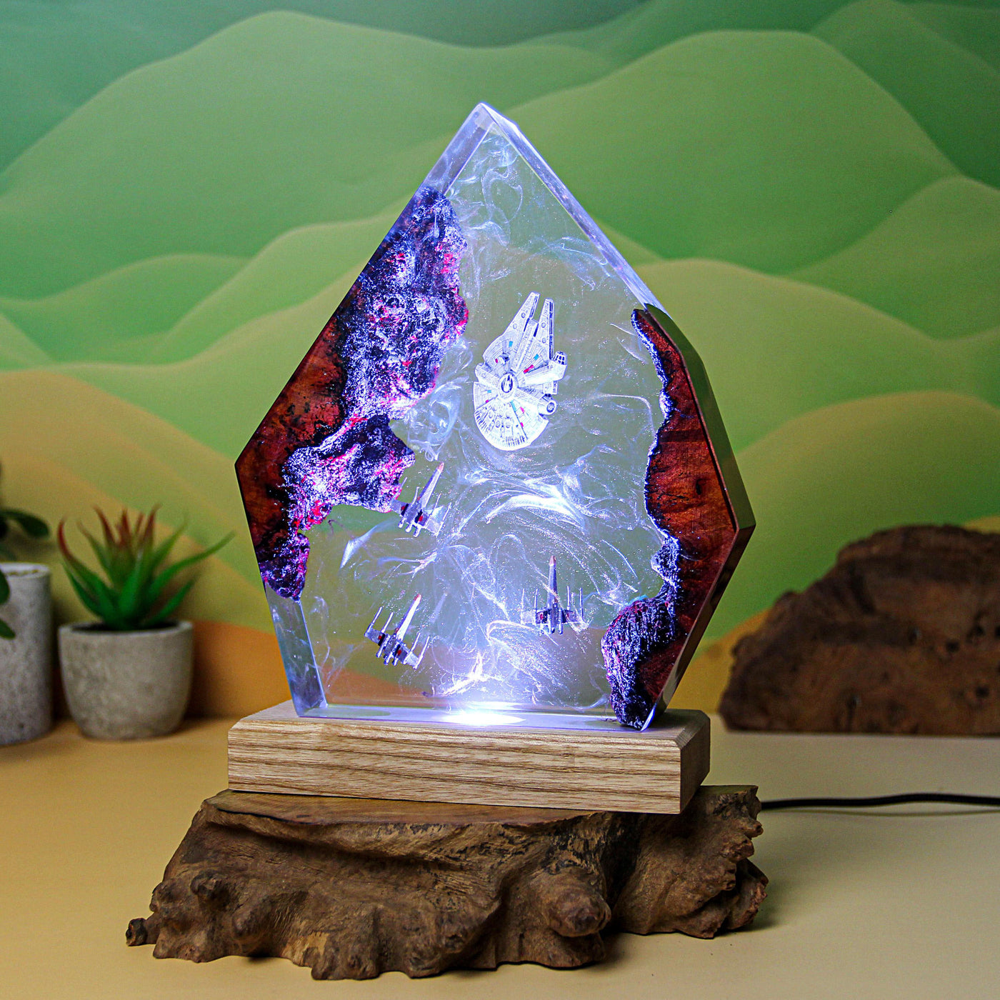 Falcon UFO Resin Lamp