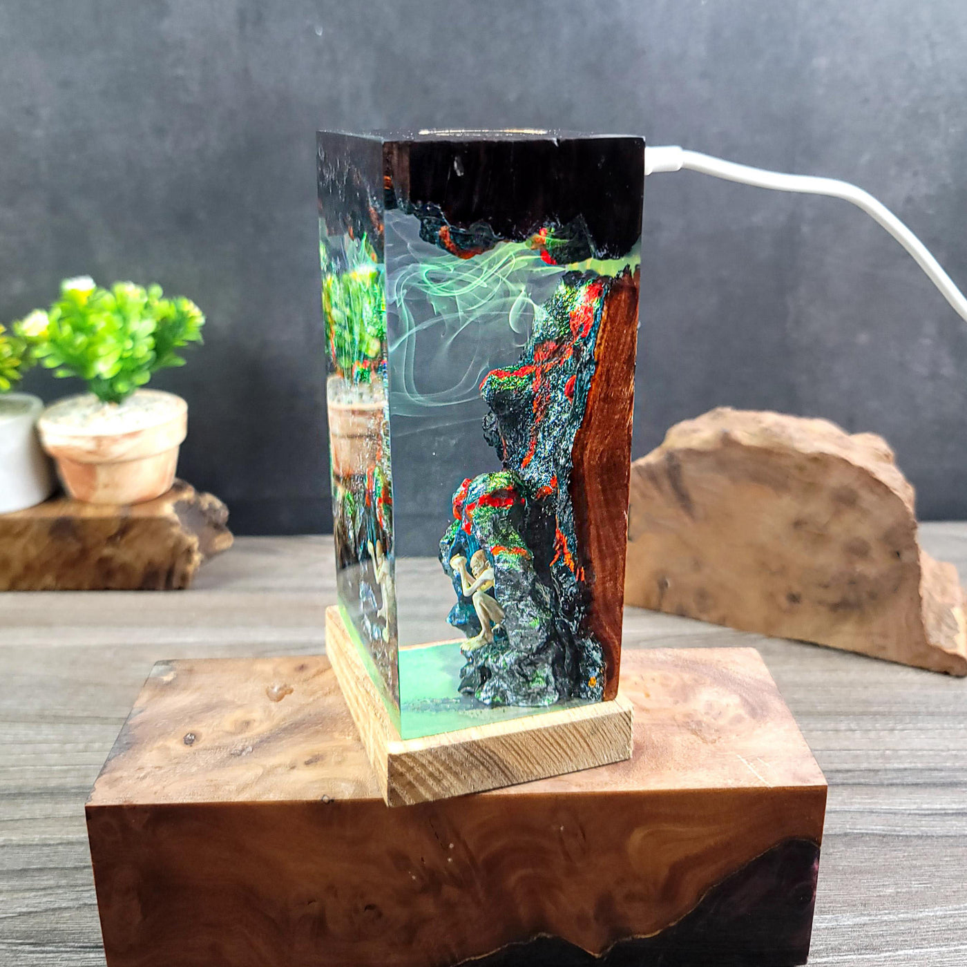Gollum Resin Lamp