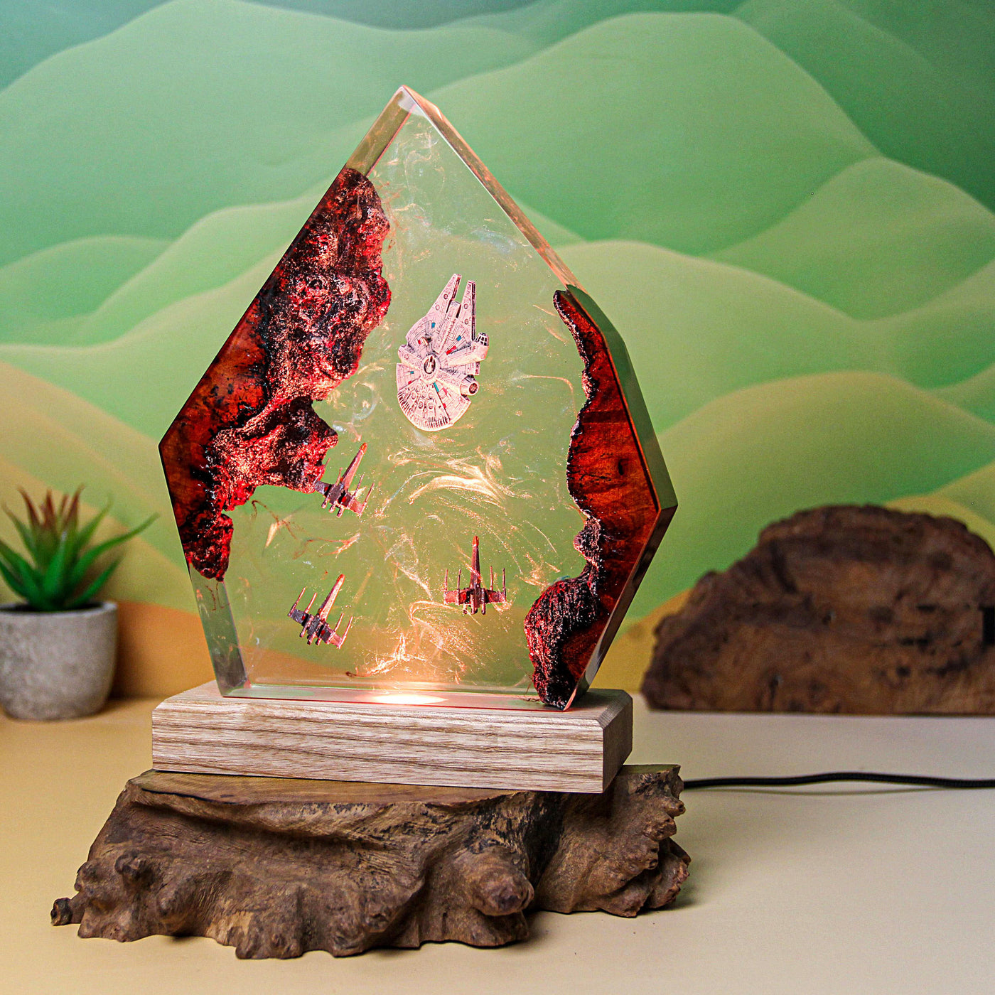 Falcon UFO Resin Lamp