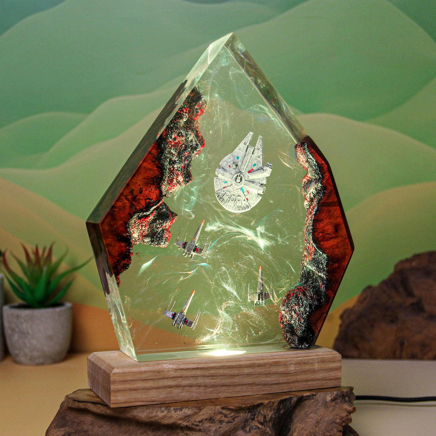 Falcon UFO Resin Lamp