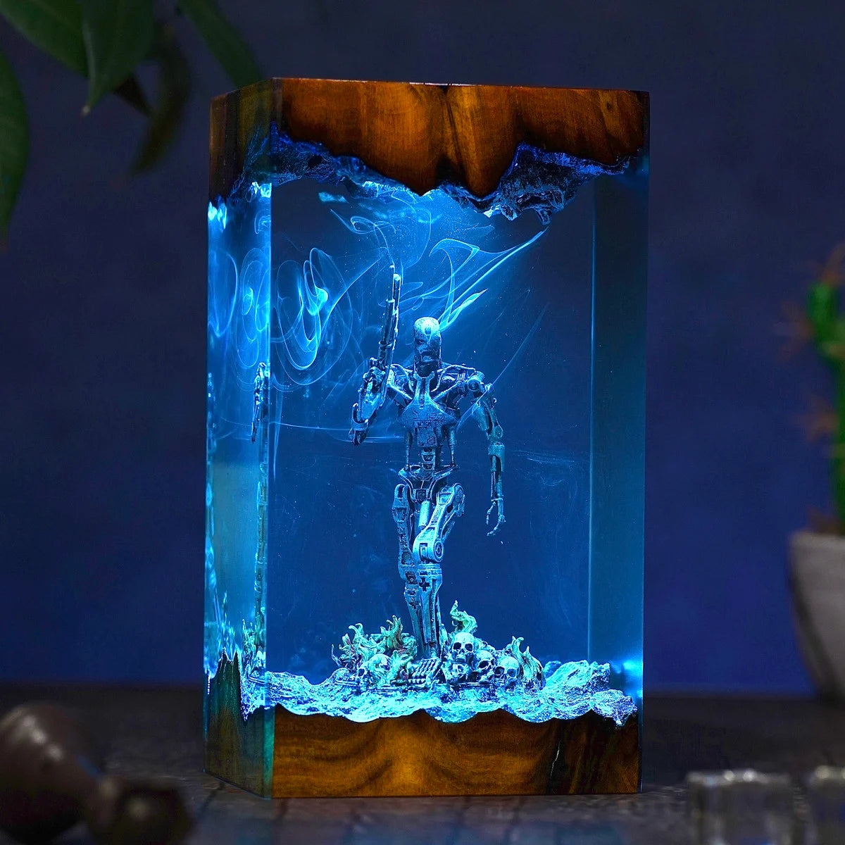 T-800 The Terminator Cyberdyne Systems Model 101 Resin Lamp