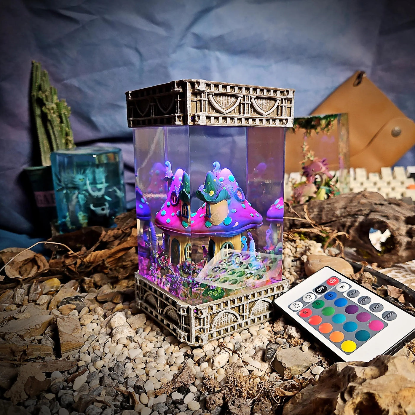 Mushroom house resin lamp