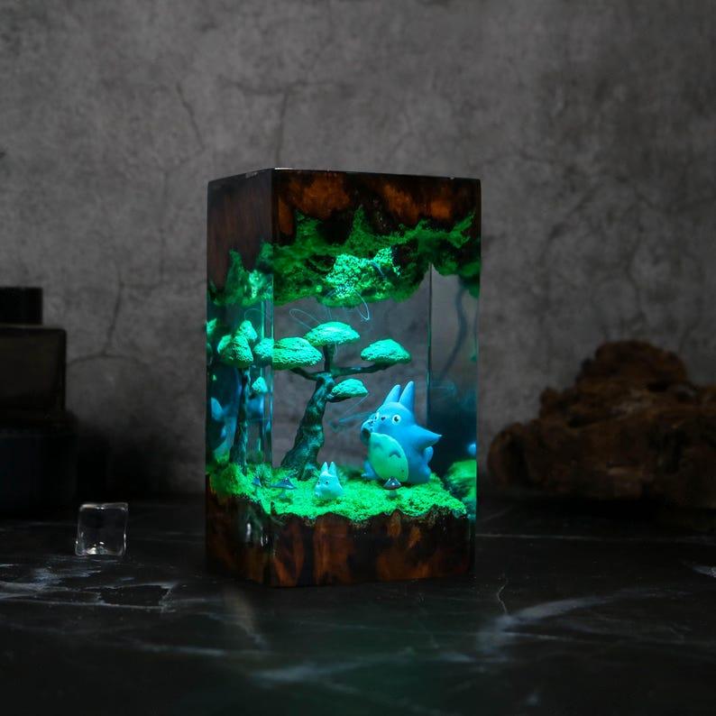 FAMOUS ANIME Resin Lamp