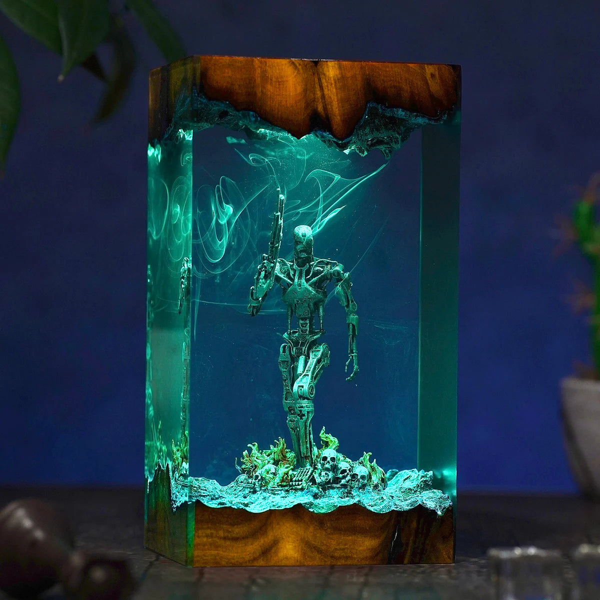 T-800 The Terminator Cyberdyne Systems Model 101 Resin Lamp