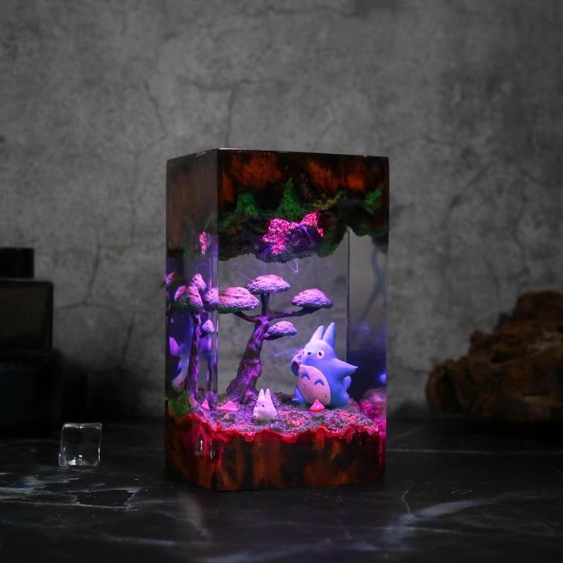 FAMOUS ANIME Resin Lamp