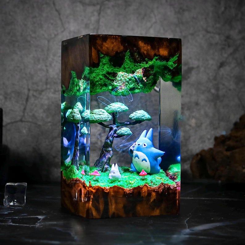 FAMOUS ANIME Resin Lamp