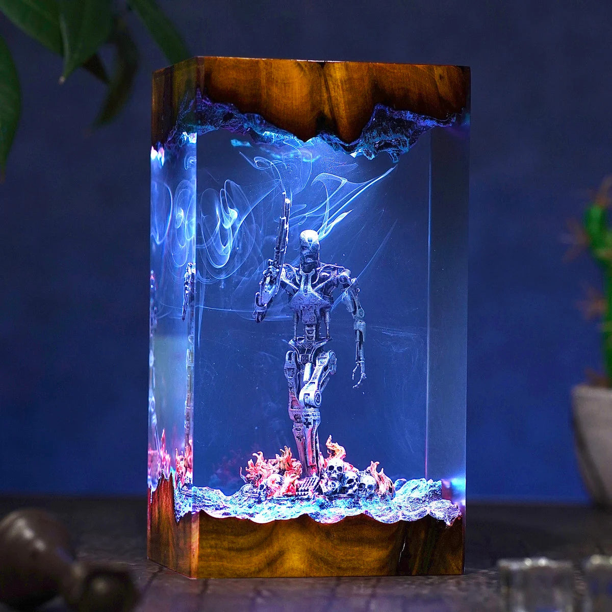 T-800 The Terminator Cyberdyne Systems Model 101 Resin Lamp