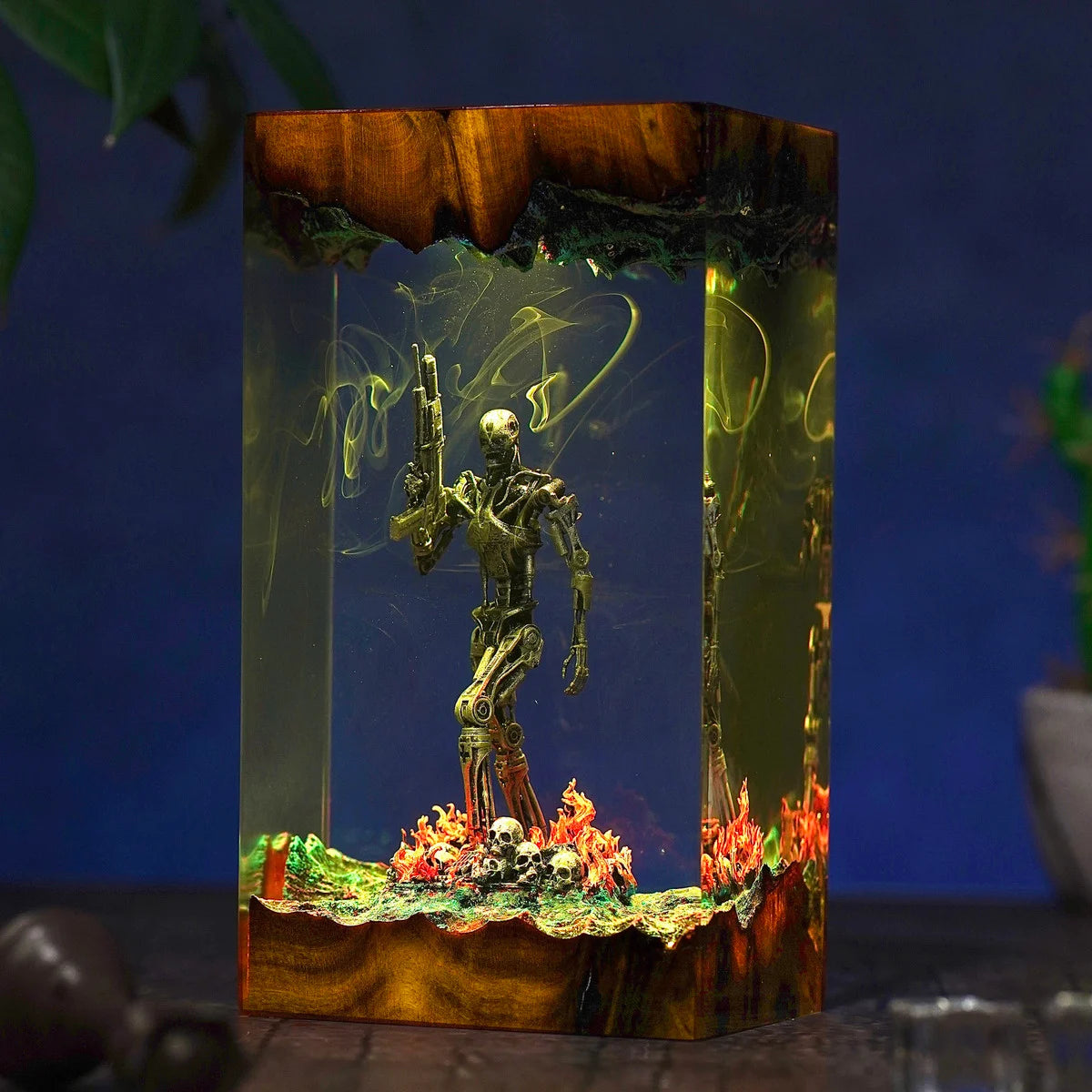 T-800 The Terminator Cyberdyne Systems Model 101 Resin Lamp