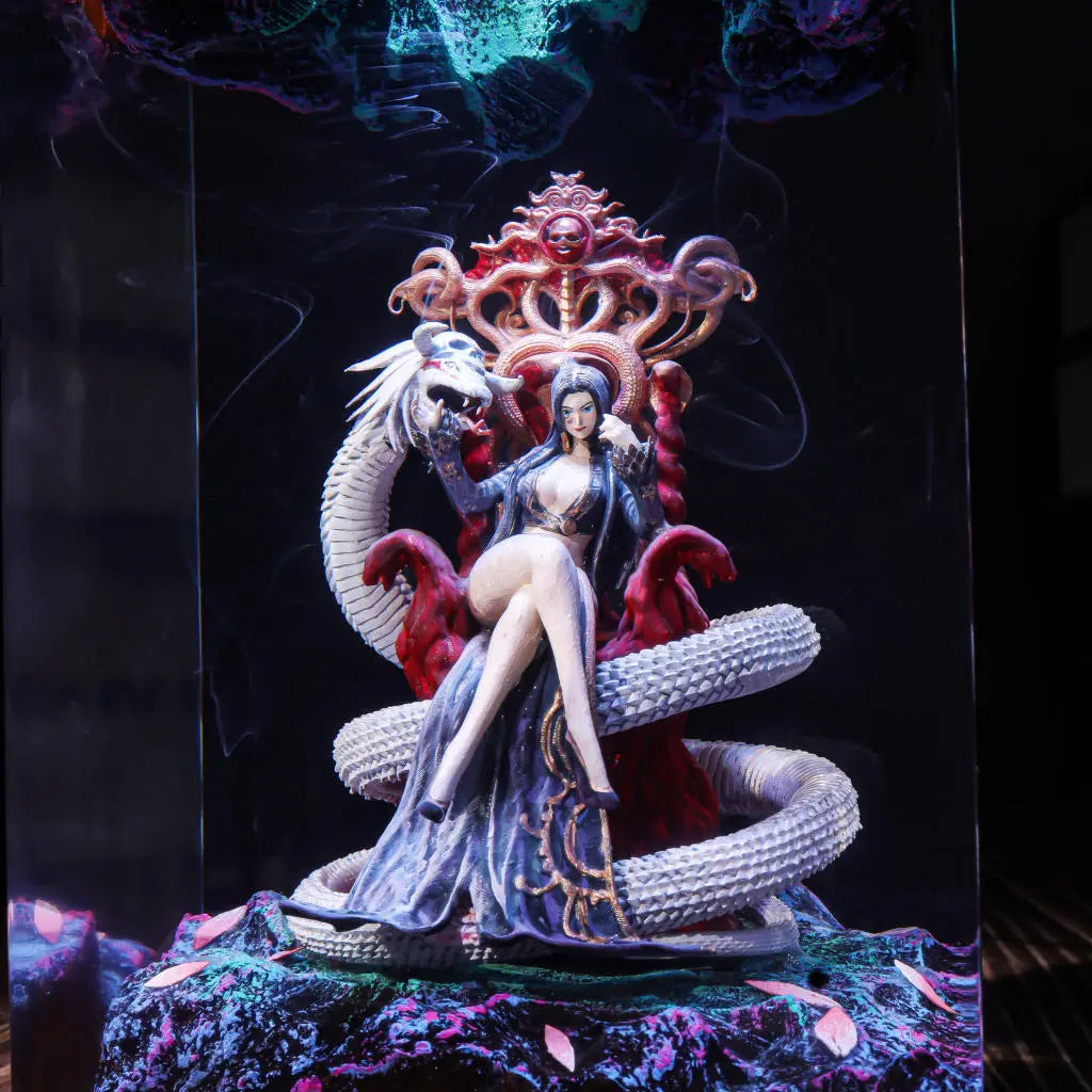Boa Hancock One Piece Resin Lamp