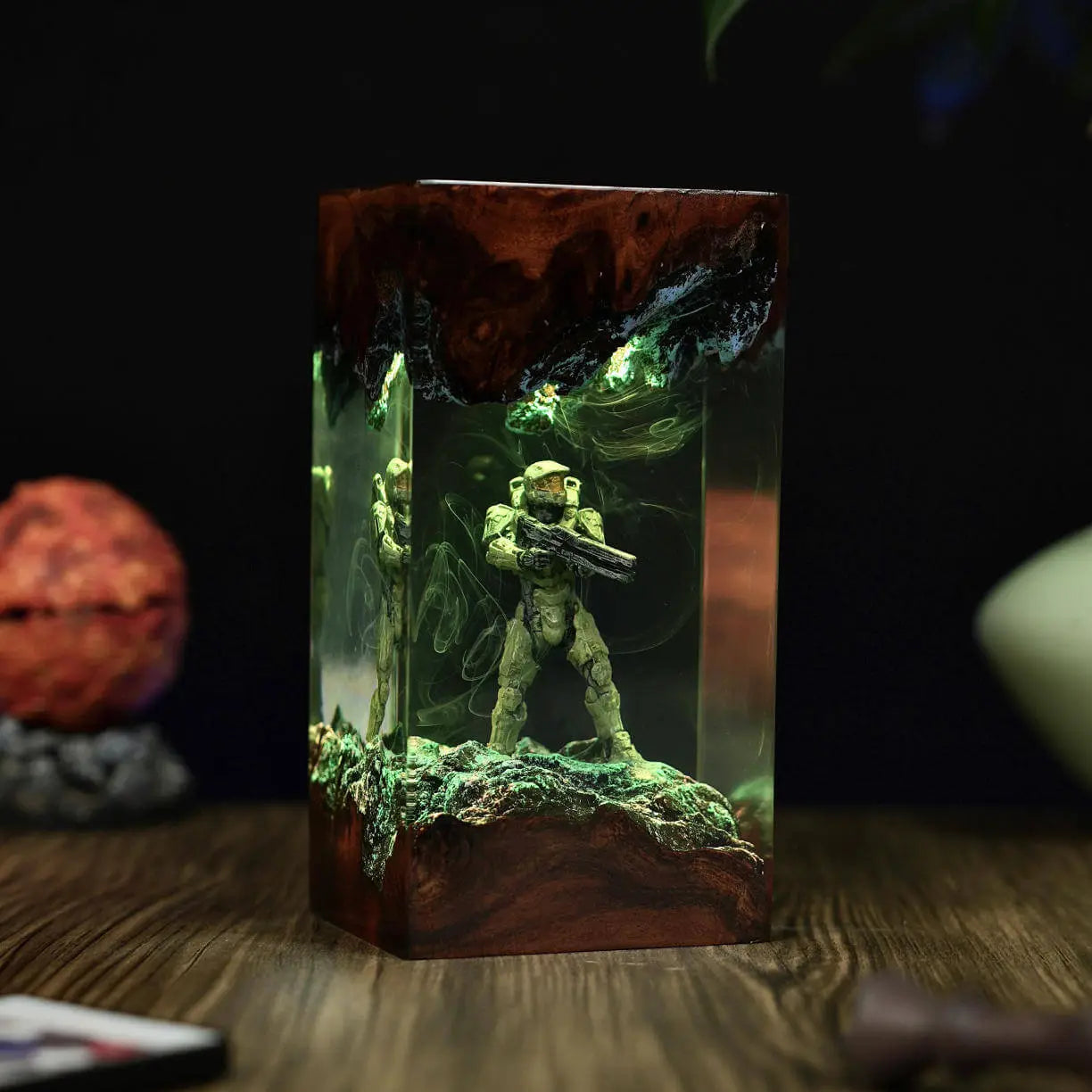 Halo: The Master Chief Collection Resin Lamp
