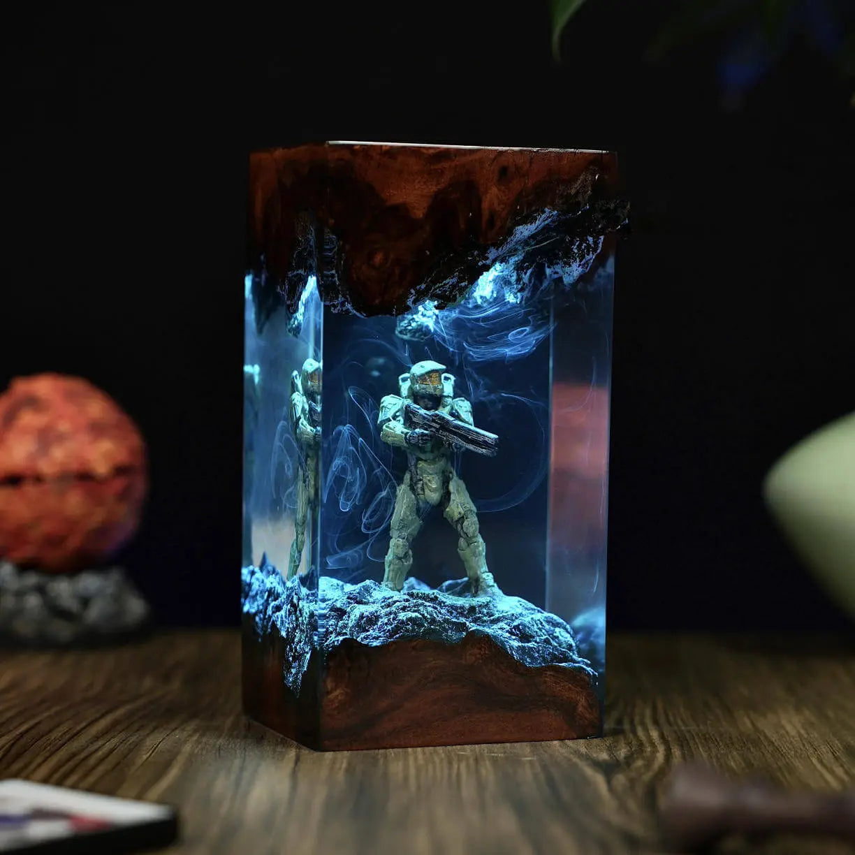 Halo: The Master Chief Collection Resin Lamp