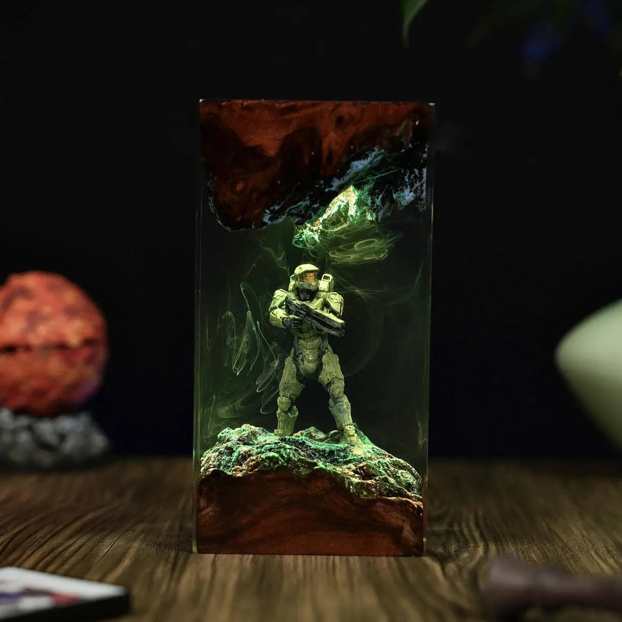 Halo: The Master Chief Collection Resin Lamp