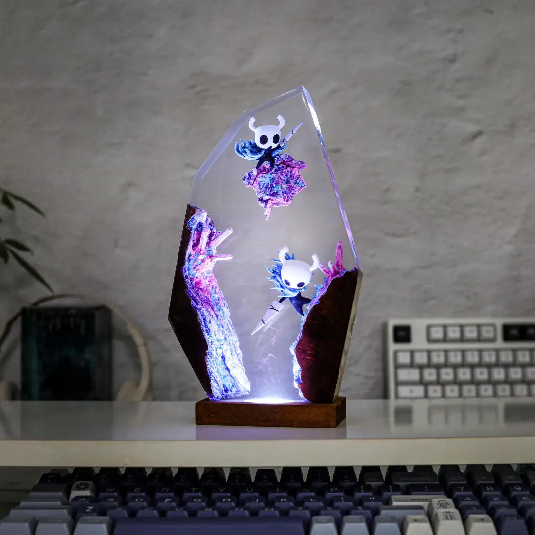 Hollow Knight Ver 3 Resin Lamp