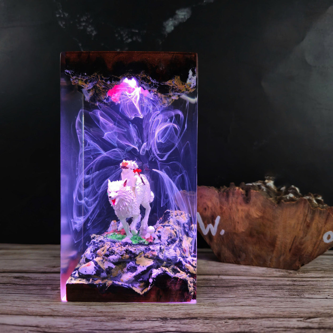 Mononoke Hime x White Wofl Epoxy Night Light